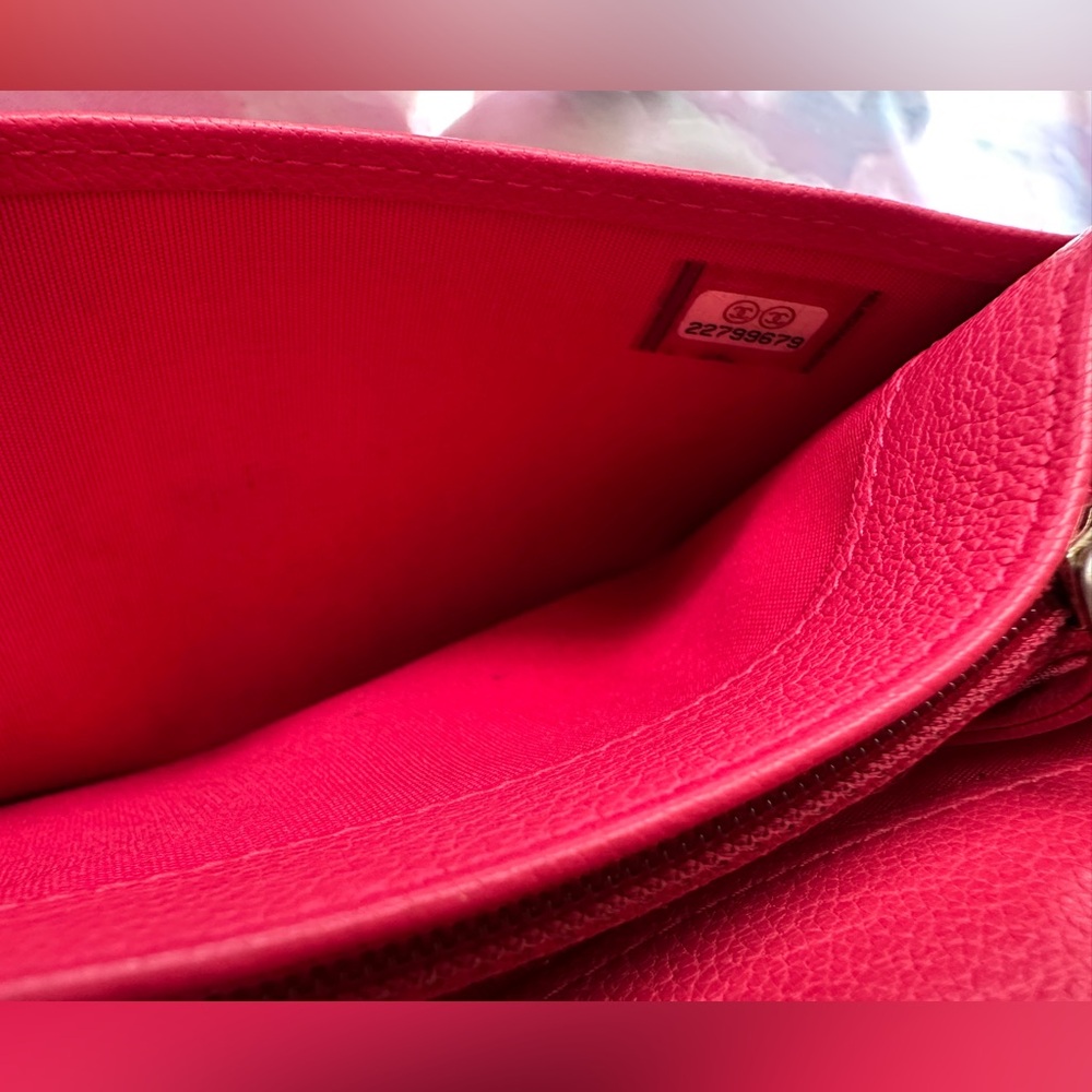 Chanel Bifold (EUC; Pink) - Picture 9 of 16